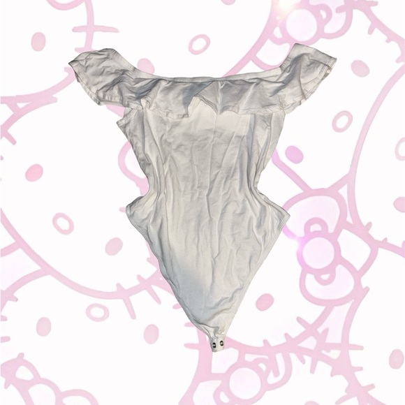 Off Shoulder Ruffled Summer Bodysuit 🥥☀️ - Picture 2 of 3